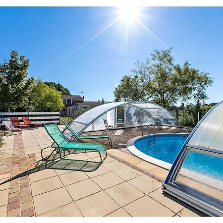 Nyaraló In Aspiran With Swimming Pool *